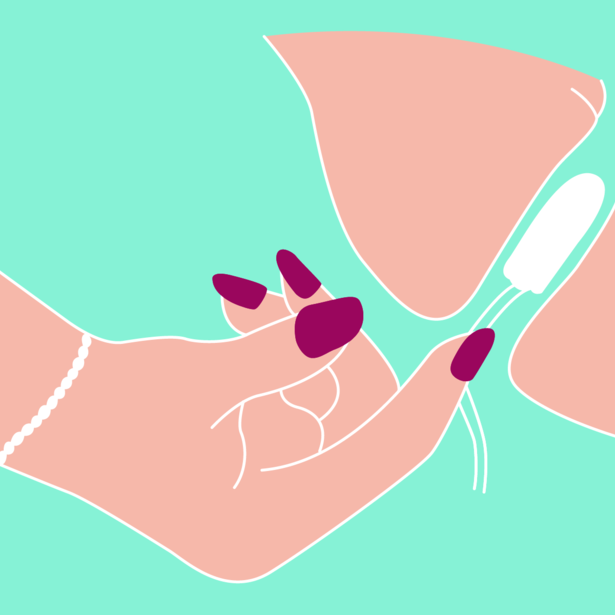 Duw de tampon voorzichtig